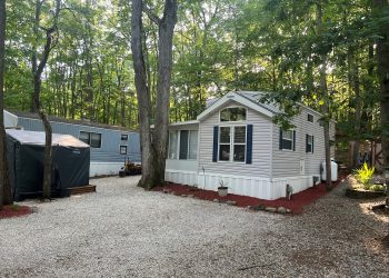 Site #0643 – Package Deal, Boat, Boat Stake & Golf Cart Included